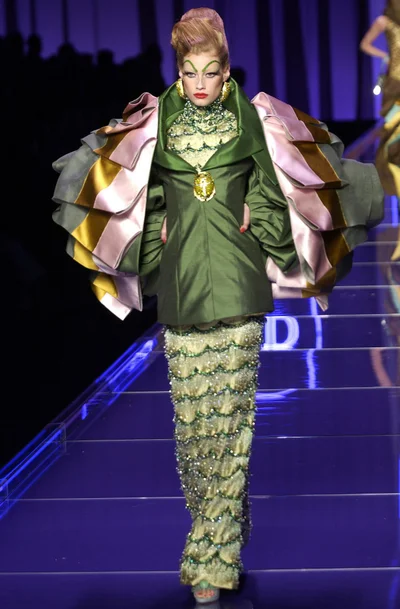 Look 25